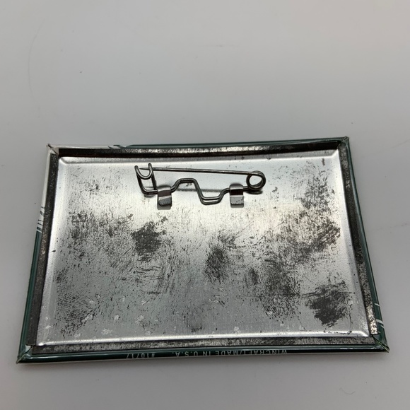 Vintage Wincraft University of Miami Hurricanes UMiami Logo Button Pin - Picture 6 of 9